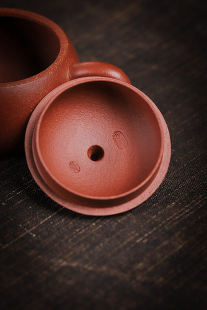 [Chingshui Tang 青水堂] Handmade Yixing Zisha Sandy Purple Clay Teapot – 90ml Handmade Original Ore Jiangpo Clay Bowl-Shaped Teapot, Thin Body with Built-in Filter, Gongfu Small Teaware