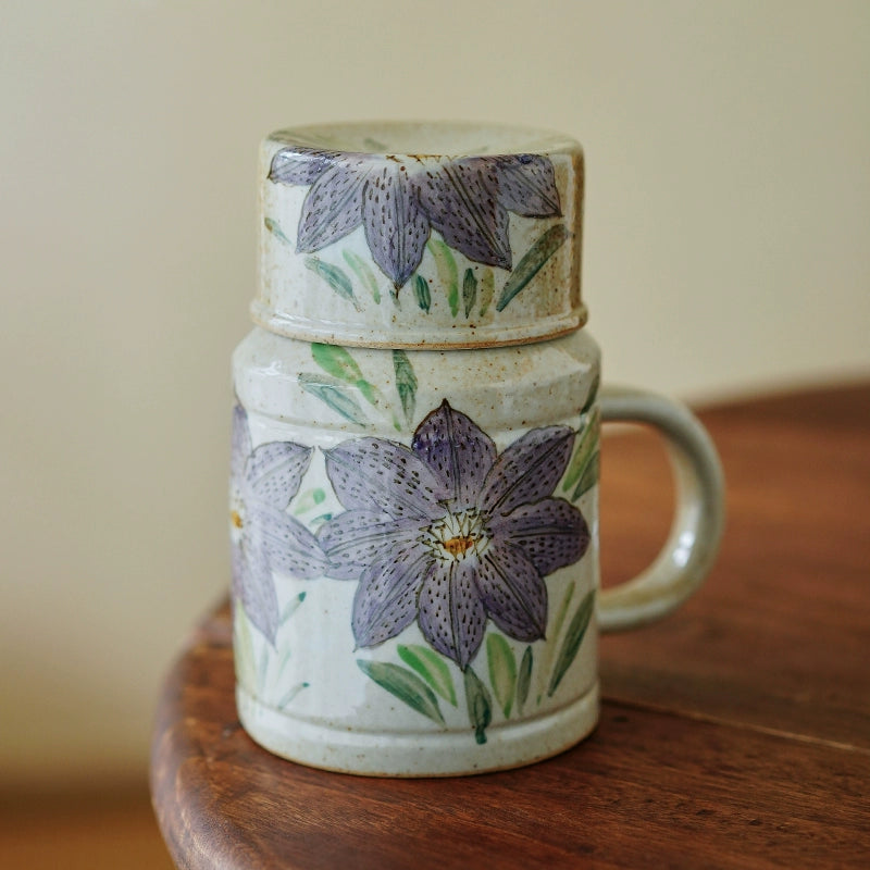 Gohobi Hand-Painted Blue and White Floral Mug with Lid Cup