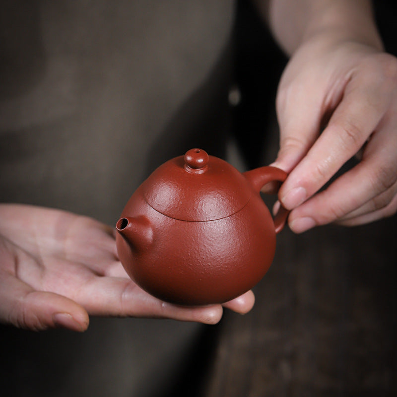[Chingshui Tang 青水堂] Handmade Yixing Red Zisha Clay Teapot – 150ml Handmade Original Ore Raw Zhuni Clay Wen Dan Style Teapot with Built-in Filter, Small Gongfu Purple Clay Teaware