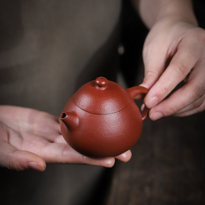 [Chingshui Tang 青水堂] Handmade Yixing Red Zisha Clay Teapot – 150ml Handmade Original Ore Raw Zhuni Clay Wen Dan Style Teapot with Built-in Filter, Small Gongfu Purple Clay Teaware