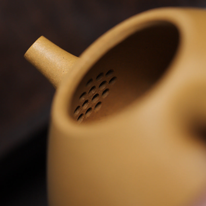 [Chingshui Tang 青水堂] Handmade Yixing Yellow Zisha Clay Teapot – 140ml Original Ore Huangjin Duan (Golden Duan) Clay Shih Piao Teapot, Thin-Walled Gongfu Purple Clay Teaware