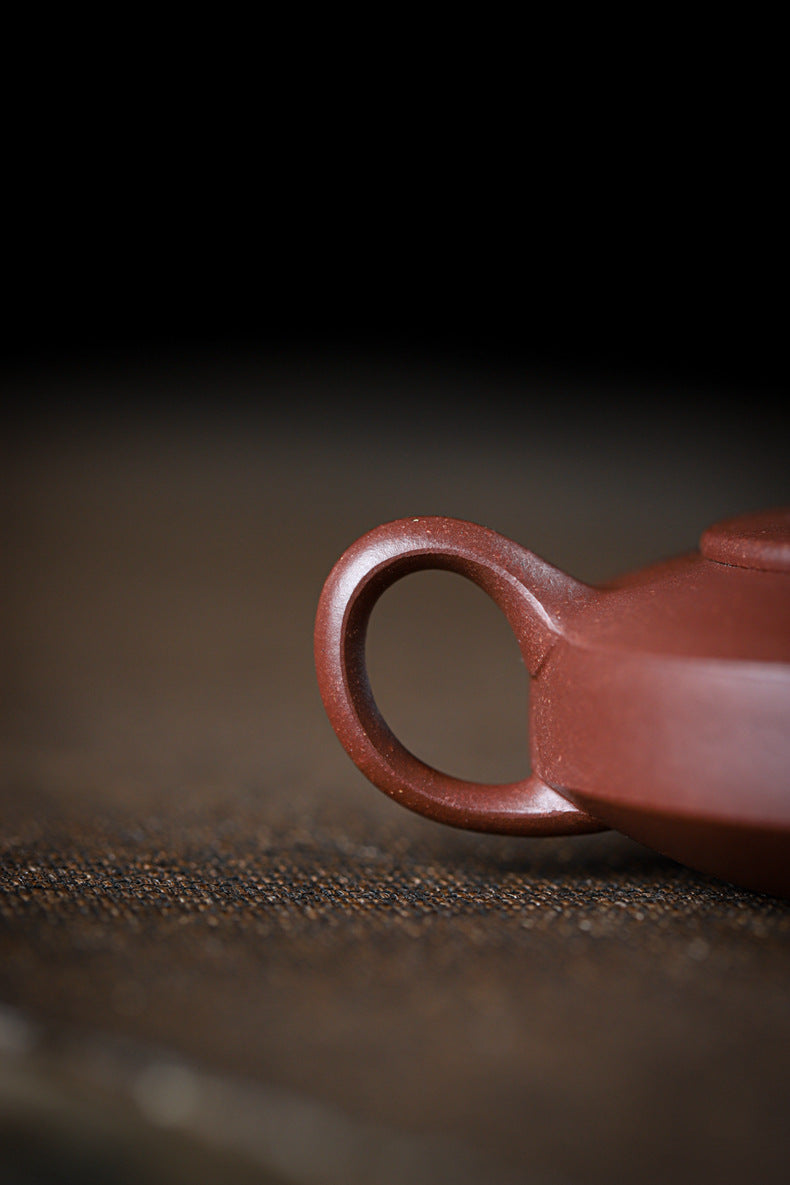 [Chingshui Tang 青水堂] Handmade Yixing Zisha Sandy Purple Clay Teapot – 90ml Handmade Original Ore Jiangpo Clay Bowl-Shaped Thin Body Teapot with Built-in Filter, Small Gongfu Teaware
