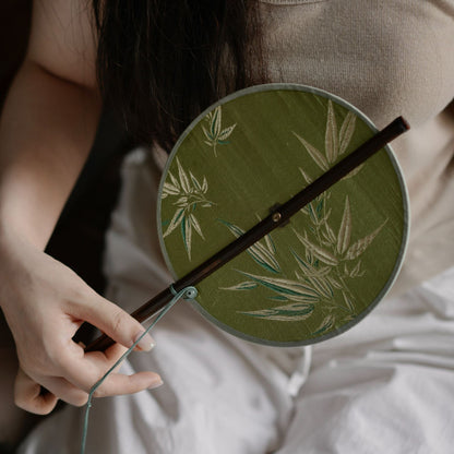 Gohobi Song Dynasty Style Round Hand Fan – Chinese Bamboo Handle Fan