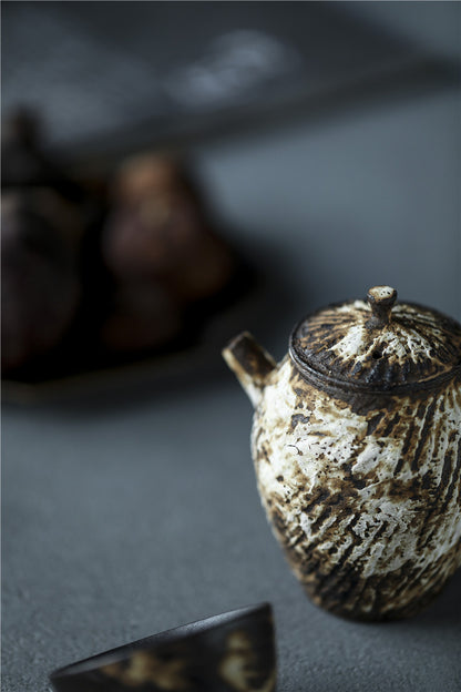 Gohobi Handmade Wooden-fired White Paint Teapot