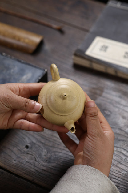 [Chingshui Tang 青水堂] Handmade Yixing Green Zisha Clay Xiaoping Teapot – 100ml Original Ore Benlu Caly with Inner Filter, Semi-Handmade Thin-Walled Gongfu Teapot