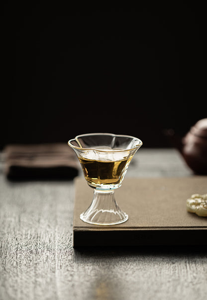 Gohobi High Borosilicate Glass Flower-Rim Swirl-Base Tall Footed Master Cup – Heat-Resistant Gongfu Tea Cup
