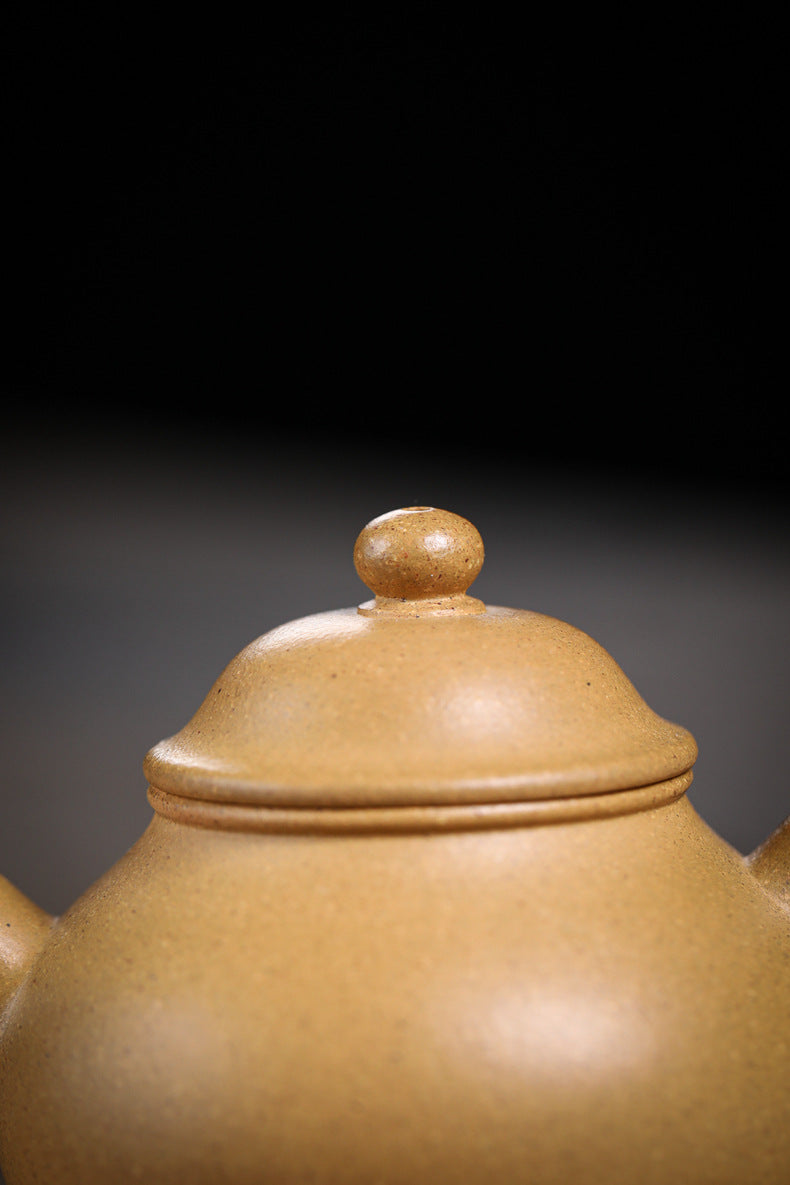 [Chingshui Tang 青水堂] Handmade Yixing Yellow Zisha Clay Teapot 120ml – Original Ore Huangjin Duan Clay Bala Shui Ping Teapot for Gongfu Tea Brewing