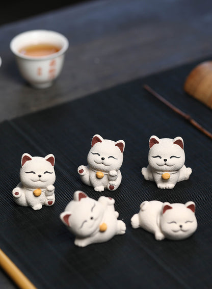 Gohobi Handmade Ceramic YiXing Clay Lucky Cat Ornament Tea pet