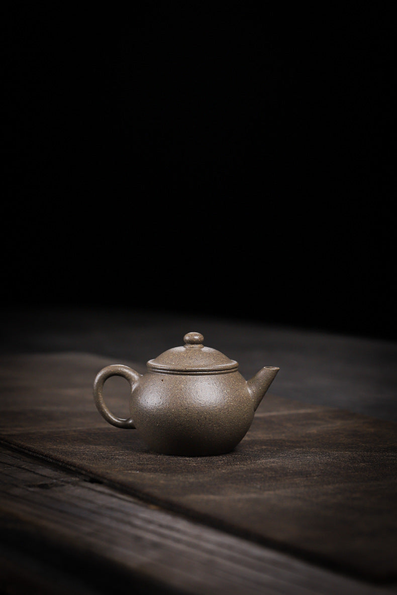 [Chingshui Tang 青水堂] Handmade Yixing Zisha Sandy Purple Clay Teapot – 130ml Handmade Original Ore Qing Jiangpo Clay Bala Shui Ping Teapot, Small Gongfu Purple Clay Teaware with Built-in Filter