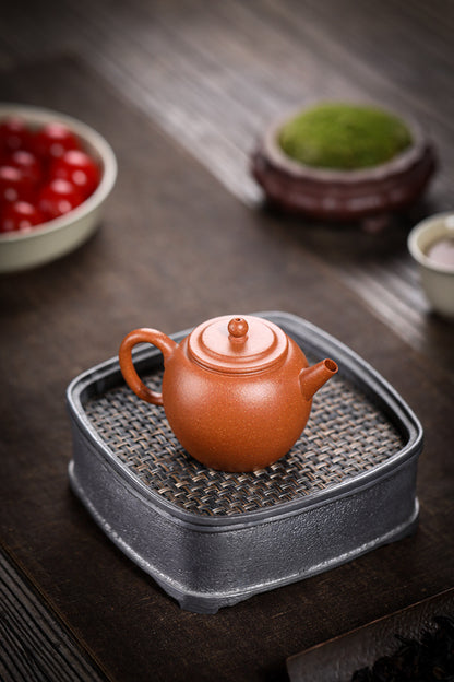 [Chingshui Tang 青水堂] Handmade Yixing Zisha Sandy Purple Clay Teapot – 120ml Original Ore Jin Jiangpo Clay, Handmade Thin Body with Built-in Filter, Da Bin Huai Yue Style Small Gongfu Teapot