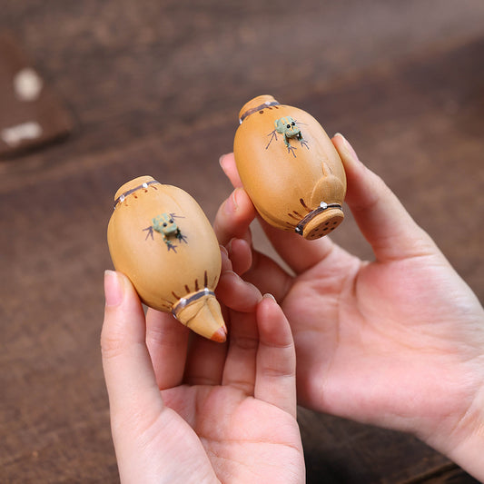 Yixing purple sand tea pet water spray stone ornament creative tea play frog frog frog lotus root lotus pod tea set accessories can be raised