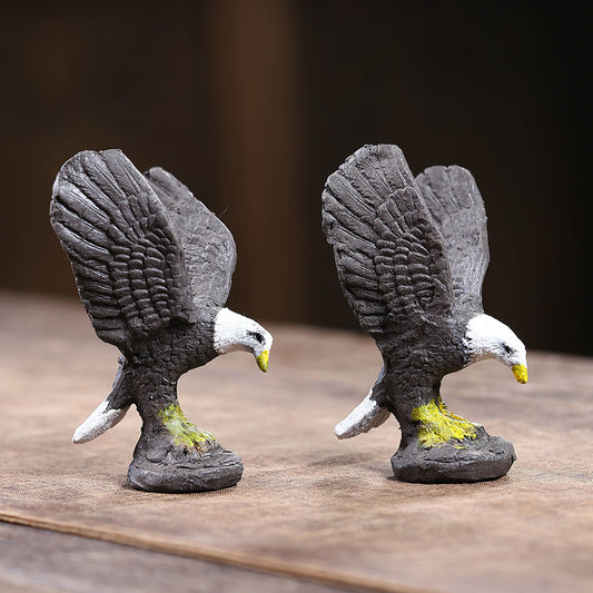 Yixing purple sand eagle tea pet ornament hand-painted flying animal white head bird tea set tea play ornament