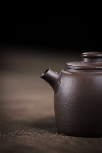 [Chingshui Tang 青水堂] Handmade Yixing Purple Zisha Clay Teapot  – 100ml Original Ore Sky Blue Clay Xiao Julun (Small Giant Wheel) Style, Thin-Walled Gongfu Teapot with Built-in Filter