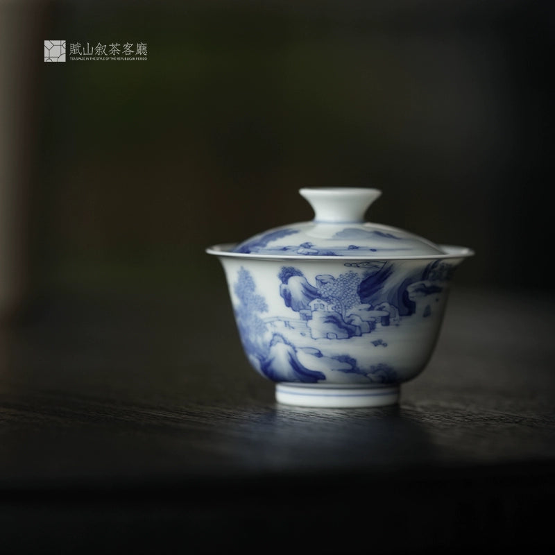 [賦山敘 x Gohobi] “Weiwan Studio” Kangxi-Style Blue and White Gaiwan – Hand-Painted Jingdezhen Porcelain Teaware with Landscape Design