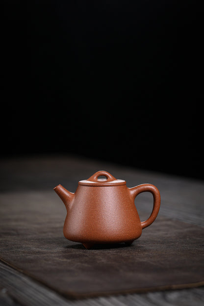 [Chingshui Tang 青水堂] Handmade Yixing Zisha Sandy Purple Clay Teapot 150ml – Original Ore Golden Jiangpo Clay Gaoshi Piao Teapot, Lightweight Body for Gongfu Tea Brewing