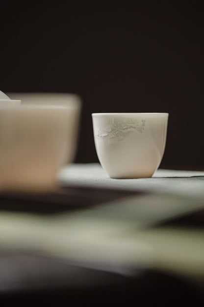 Gohobi Handmade White Porcelain Hand-embossed Ceramic Tea Cup