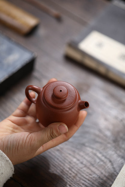 [Chingshui Tang 青水堂] Handmade Yixing Zisha Sandy Purple Clay Teapot – 100ml Handmade Jiangpo Clay Xiao Julun (Small Giant Wheel) Style Teapot, Thin-Walled Small Gongfu Teapot with Built-in Filter