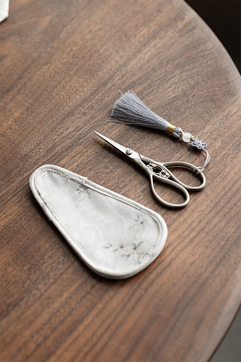 Gohobi Tea Scissors With a Case