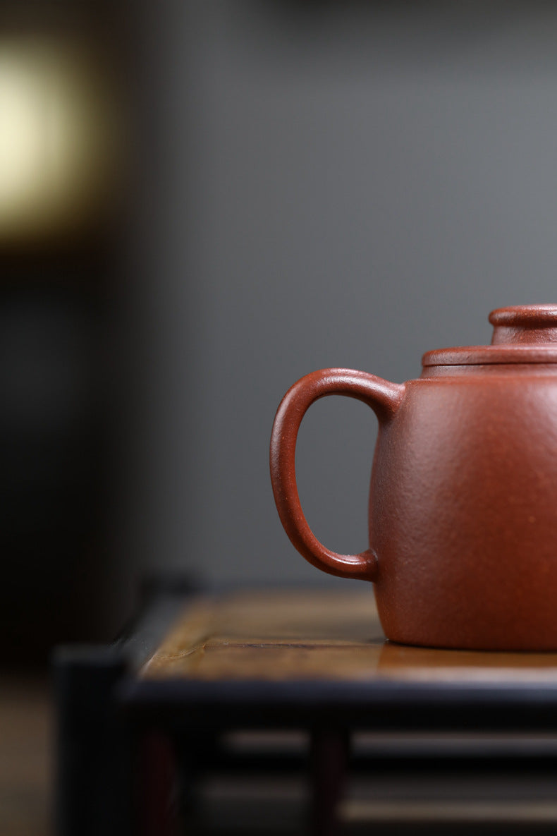 [Chingshui Tang 青水堂] Handmade Yixing Zisha Sandy Purple Clay Teapot – 100ml Handmade Jiangpo Clay Xiao Julun (Small Giant Wheel) Style Teapot, Thin-Walled Small Gongfu Teapot with Built-in Filter