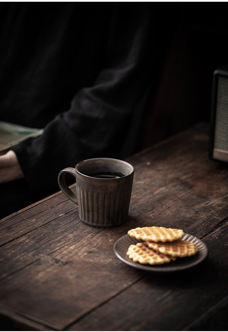 Gohobi Chinese Vintage Gilded Ceramic Coffee Cup with Saucer