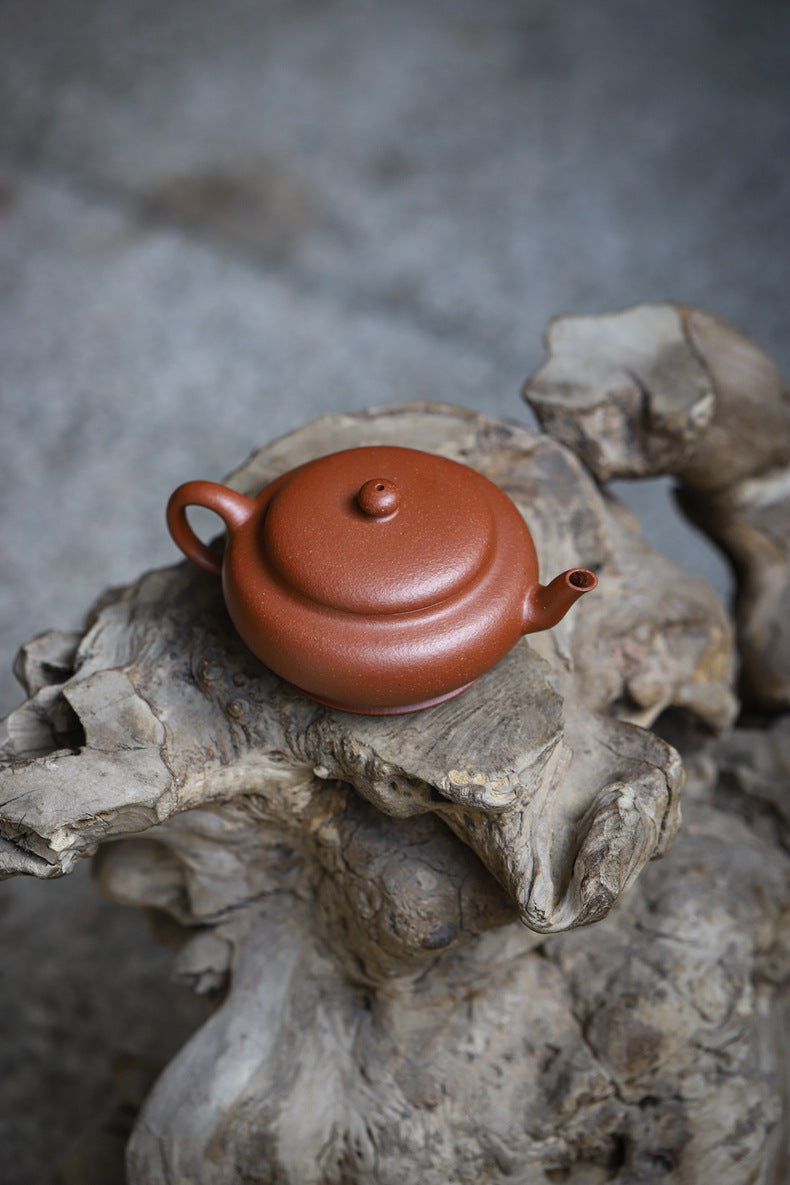 [Chingshui Tang 青水堂] Handmade Yixing Original Ore Jiangpo Sandy Purple Clay "Flat Lantern" Teapot – 150ml Thin-Walled Home Brewing Teapot with Built-in Filter