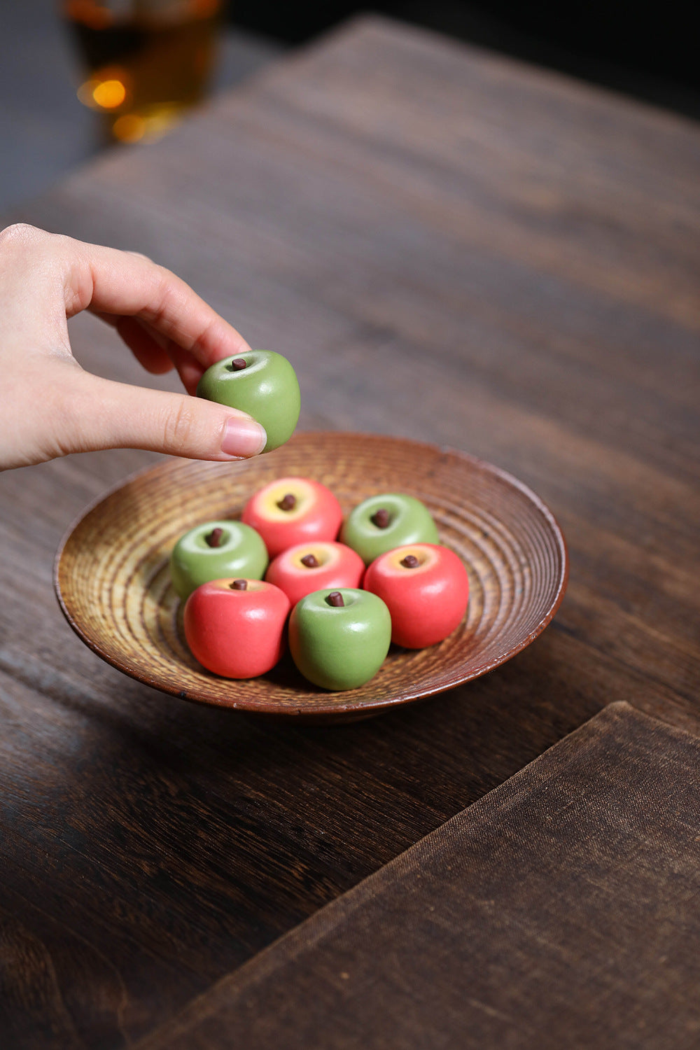 Gohobi Yixing Purple Clay Apple Tea Pet – Handmade Mini Fruit Ornament