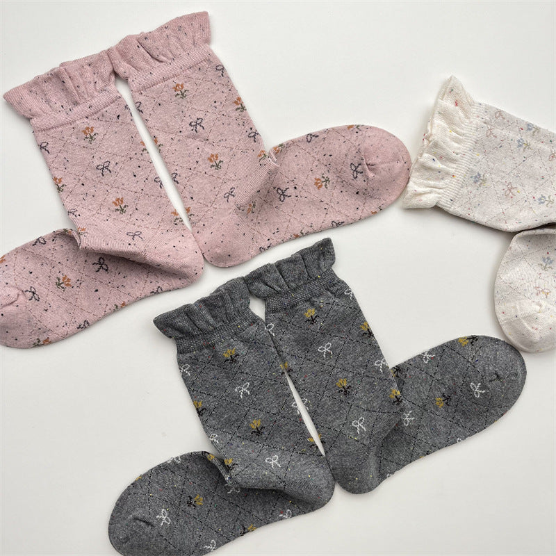 Gohobi Japanese Vintage Bubble Edge Floral Mid-Calf Socks