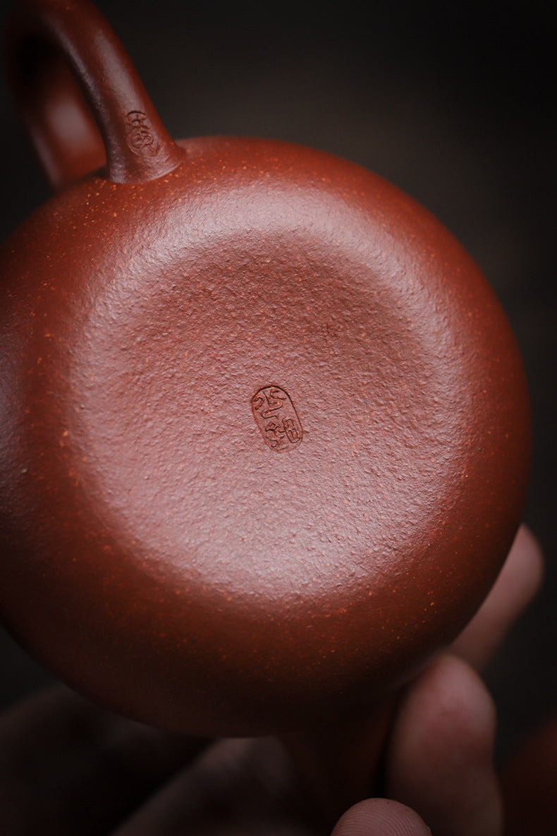 [Chingshui Tang 青水堂] Handmade Yixing Zisha Sandy Purple Clay Teapot – 90ml Handmade Original Ore Jiangpo Clay Bowl-Shaped Teapot, Thin Body with Built-in Filter, Gongfu Small Teaware