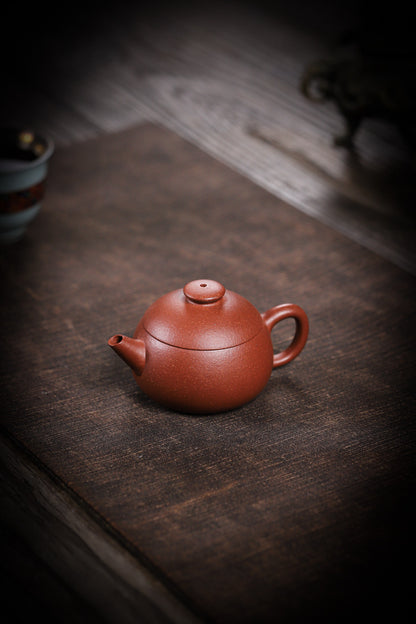[Chingshui Tang 青水堂] Handmade Yixing Zisha Sandy Purple Clay Teapot – 90ml Handmade Original Ore Jiangpo Clay Bowl-Shaped Teapot, Thin Body with Built-in Filter, Gongfu Small Teaware