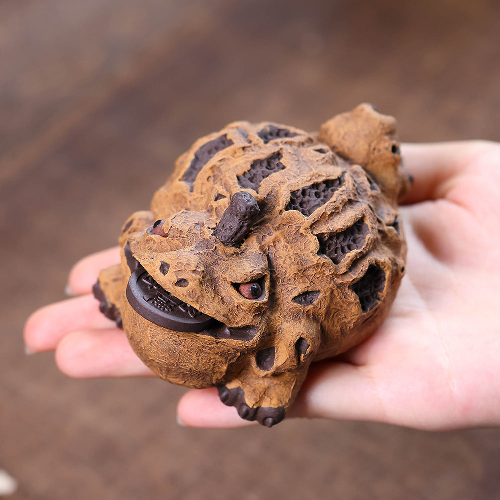Gohobi Yixing Purple Clay Three-Legged Golden Toad Tea Pet – Handmade Lucky Ornament