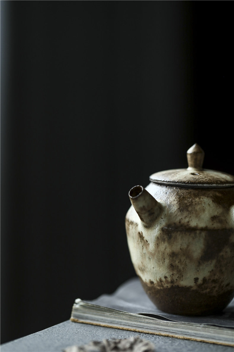 Gohobi Handmade Wood-fired White Paint Teapot (Side handle version)