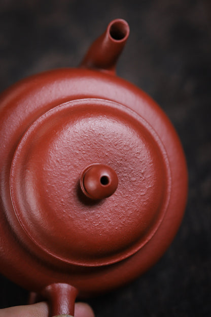 [Chingshui Tang 青水堂] Yixing Red Zisha Clay Teapot – 140ml Handmade Thin-Walled Lotus Seed Style Teapot, Original Ore Zhuni Clay, Small Gongfu Teapot with Built-in Filter