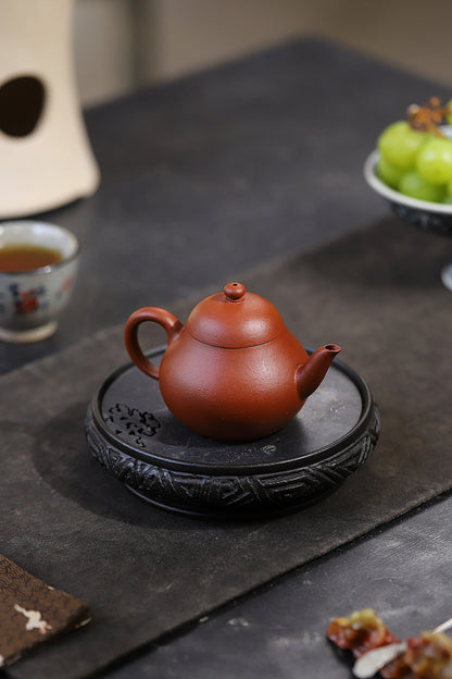 [Chingshui Tang 青水堂] Handmade Yixing Red Zisha Clay Teapot – 130ml Handmade Original Ore Raw Zhuni Pear-Shaped Teapot, Gongfu Tea Brewing Small Yixing Teaware