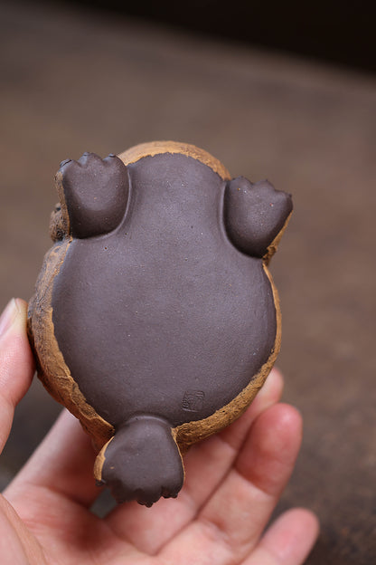 Gohobi Yixing Purple Clay Three-Legged Golden Toad Tea Pet – Handmade Lucky Ornament