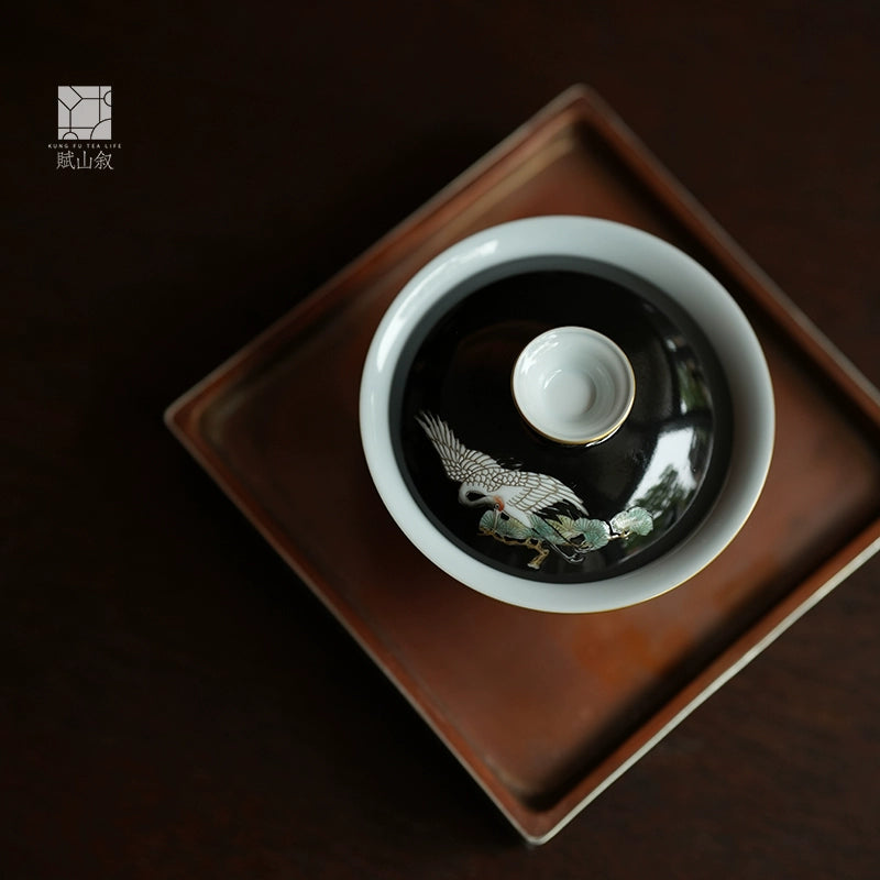 [賦山敘 x Gohobi] "Dai Mo Pine & Crane" Hand-Painted Pastel Gaiwan – Heat-Resistant Ceramic Gongfu Tea Bowl