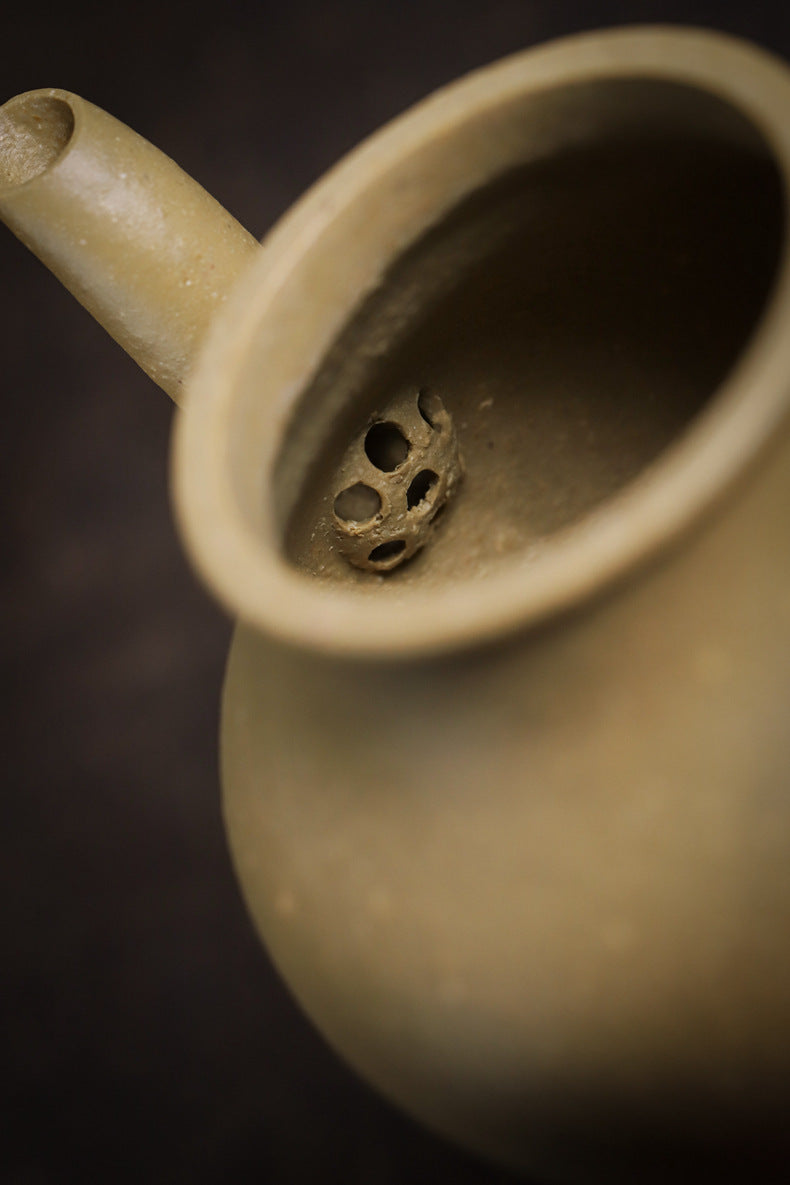 [Chingshui Tang 青水堂] Handmade Yixing Green Zisha Clay Si Ting Teapot – 130ml Original Ore Clay Gongfu Teapot with Built-in Filter