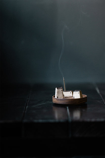 Gohobi Handmade Japanese Style Incense Holder – Zen Ceramic Incense Plug Tray