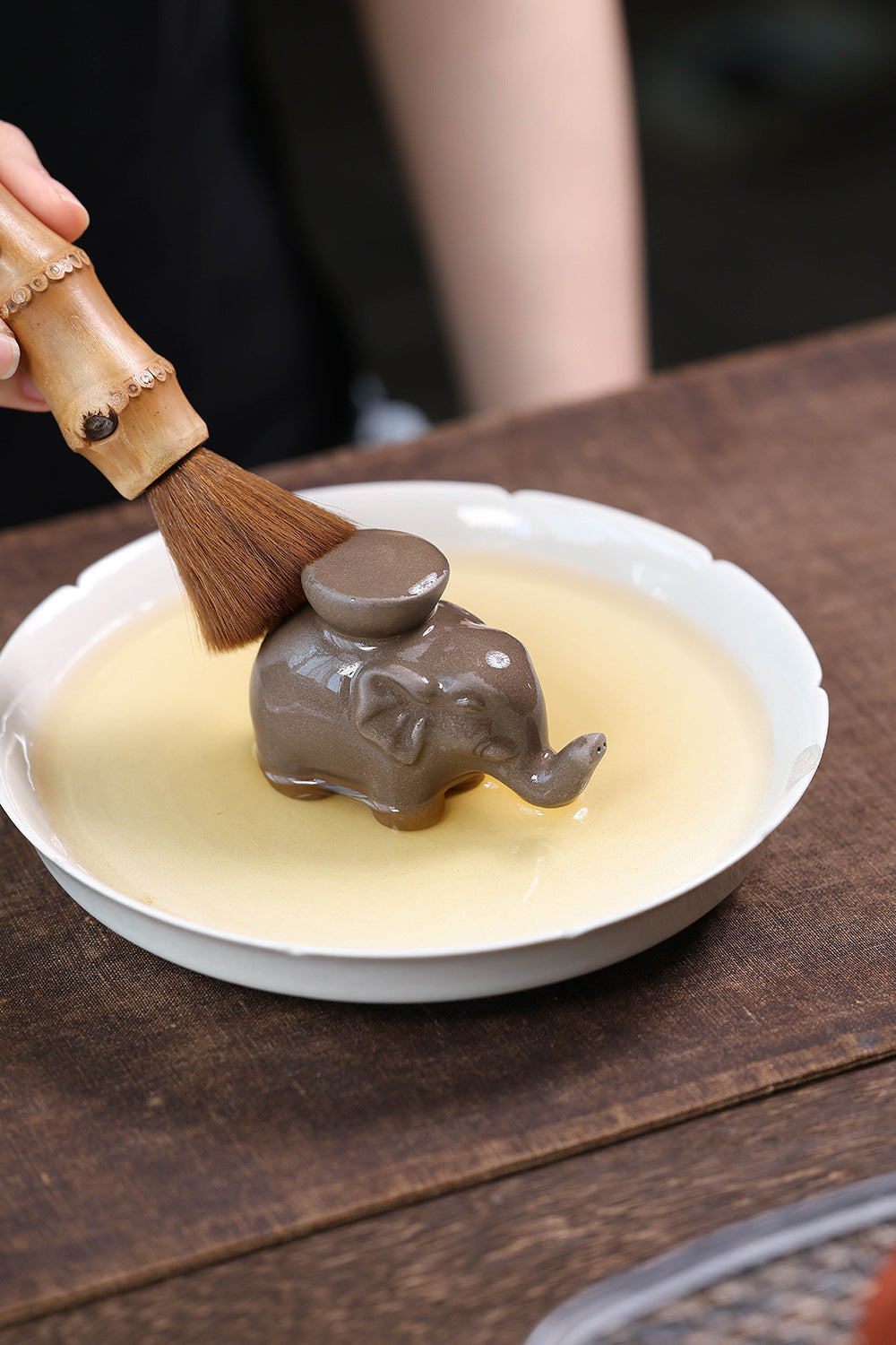 Gohobi Yixing Purple Clay Elephant Lid Holder – Handmade Teapot Lid Rest