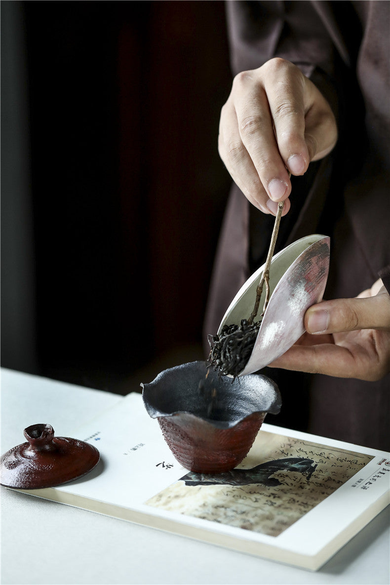 Gohobi Ceramic Gongfu Tea Pink and Silver Blushing Tea Scoop