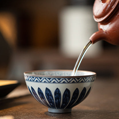 Gohobi Crackled Glaze Banana Leaf Teacup