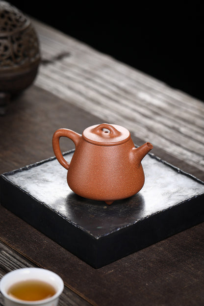 [Chingshui Tang 青水堂] Handmade Yixing Zisha Sandy Purple Clay Teapot 150ml – Original Ore Golden Jiangpo Clay Gaoshi Piao Teapot, Lightweight Body for Gongfu Tea Brewing