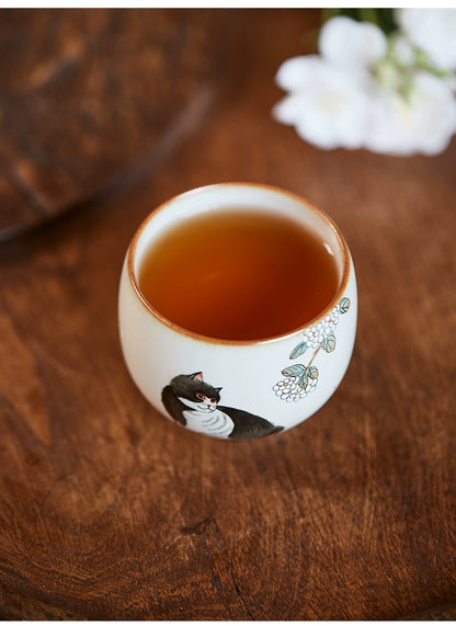 Gohobi Hand-painted Black & White Cat Hydrangeas Ceramic Tea Cup