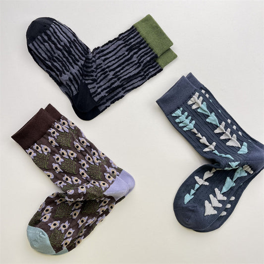 Gohobi Embossed Floral Geometric Socks