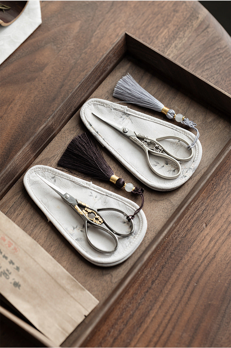 Gohobi Tea Scissors With a Case
