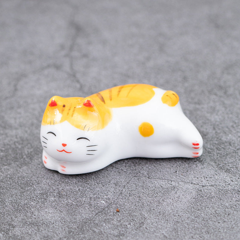 Gohobi Ceramic Lucky Cat Chopstick Rest