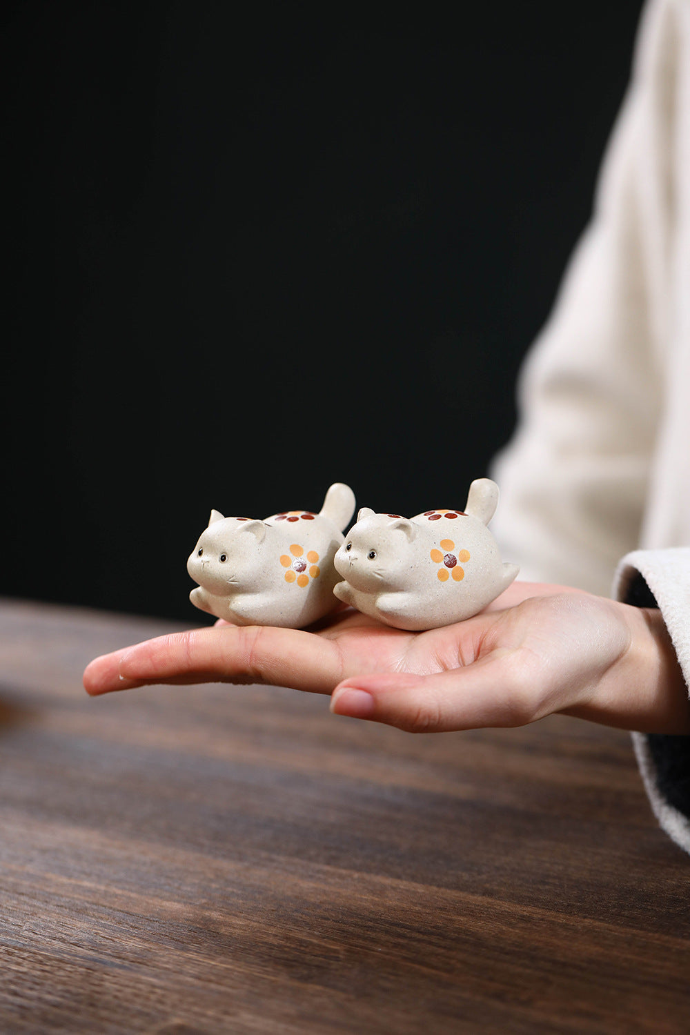 Gohobi Yixing Purple Clay Flower Cat Tea Pet – Handmade Lucky Cat Ornament
