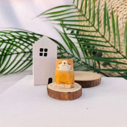 Gohobi Handcrafted Wooden Sitting Cats Ornament