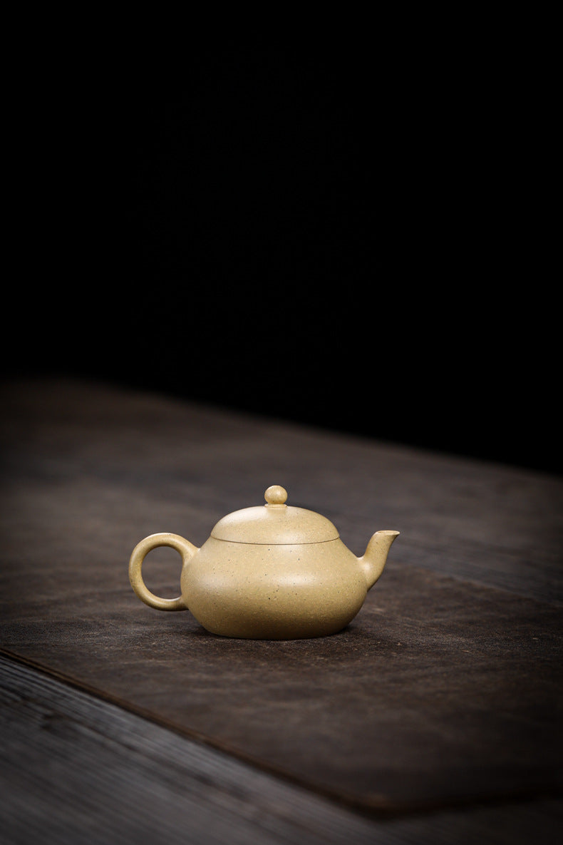 [Chingshui Tang 青水堂] Handmade Yixing Green Zisha Clay Junde Teapot – 110ml “Ben Lü” Clay Gongfu Teapot with Inner Push Hole, Thin-Walled Design for Chaozhou Brewing