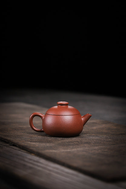 [Chingshui Tang 青水堂] Handmade Yixing Zisha Sandy Purple Clay Teapot – 90ml Handmade Original Ore Jiangpo Clay Bowl-Shaped Teapot, Thin Body with Built-in Filter, Gongfu Small Teaware