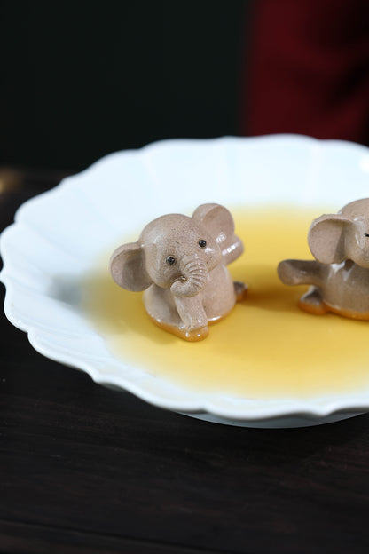 Gohobi Yixing Purple Clay Love Elephant Tea Pet – Handmade Lucky Ornament